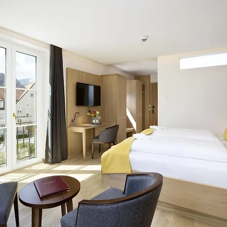 Hirsch Hotel