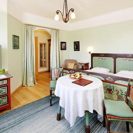Hotel Hirsch