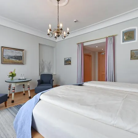 Hirsch Hotel