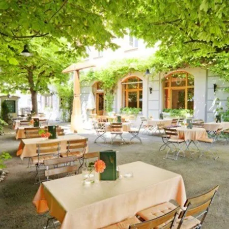 Hotel Hirsch 4*