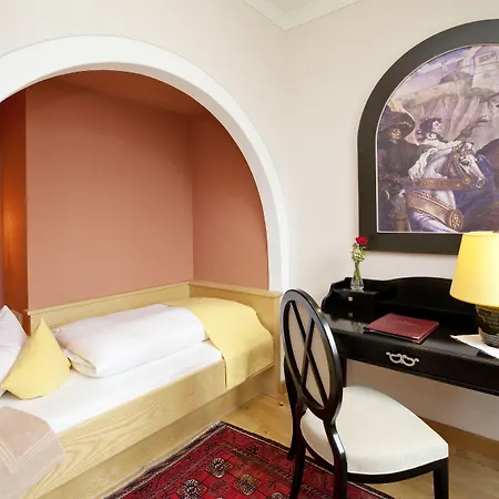 赫希酒店 4* 福森