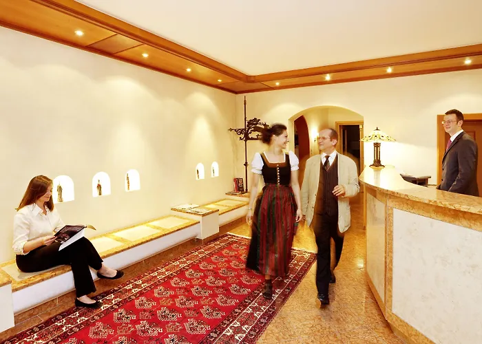 Hotel Hirsch 4*